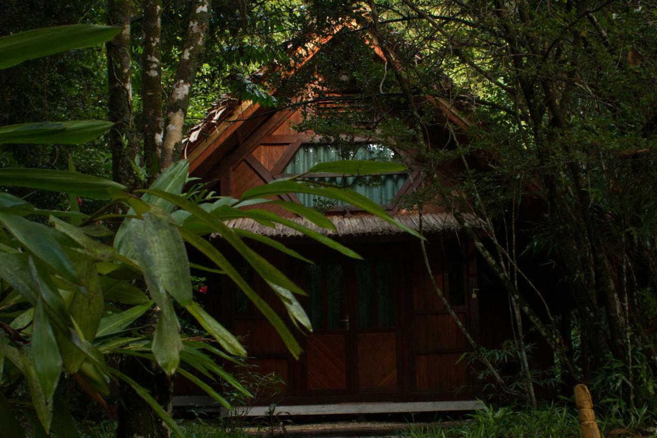 Les Acacias Bungalows Manambolo Exterior foto